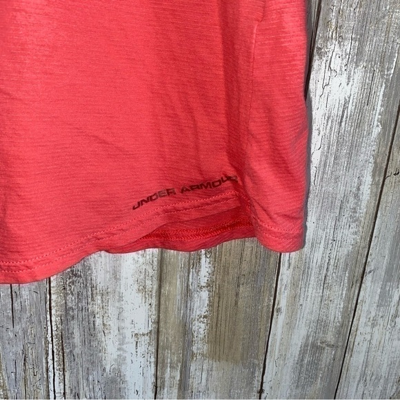 Under Armor Pink Back Keyhole Tank - Picture 2 of 4